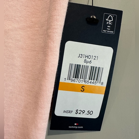 NWOT Tommy Hilfiger Favorite V Neck Size Small Red White and Blue Trim - Picture 2 of 5